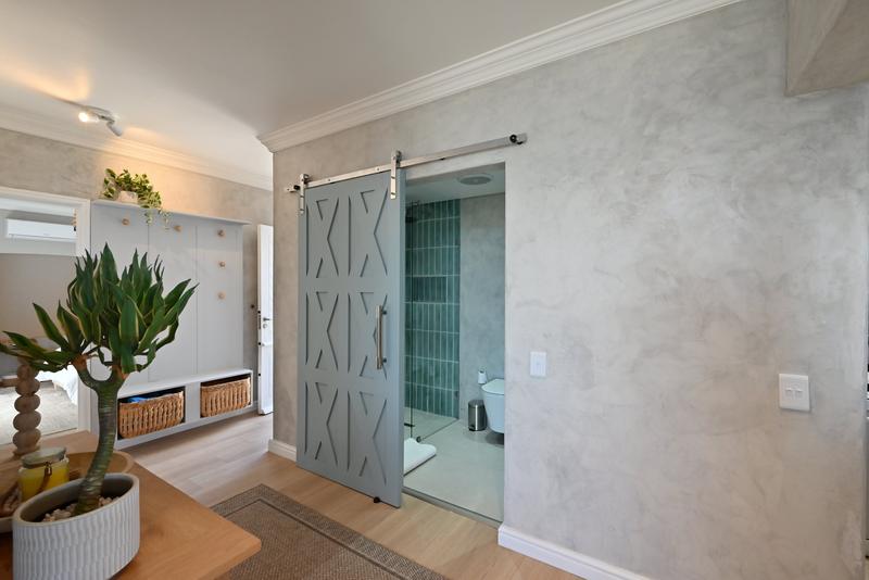 3 Bedroom Property for Sale in Dolphin Beach Western Cape